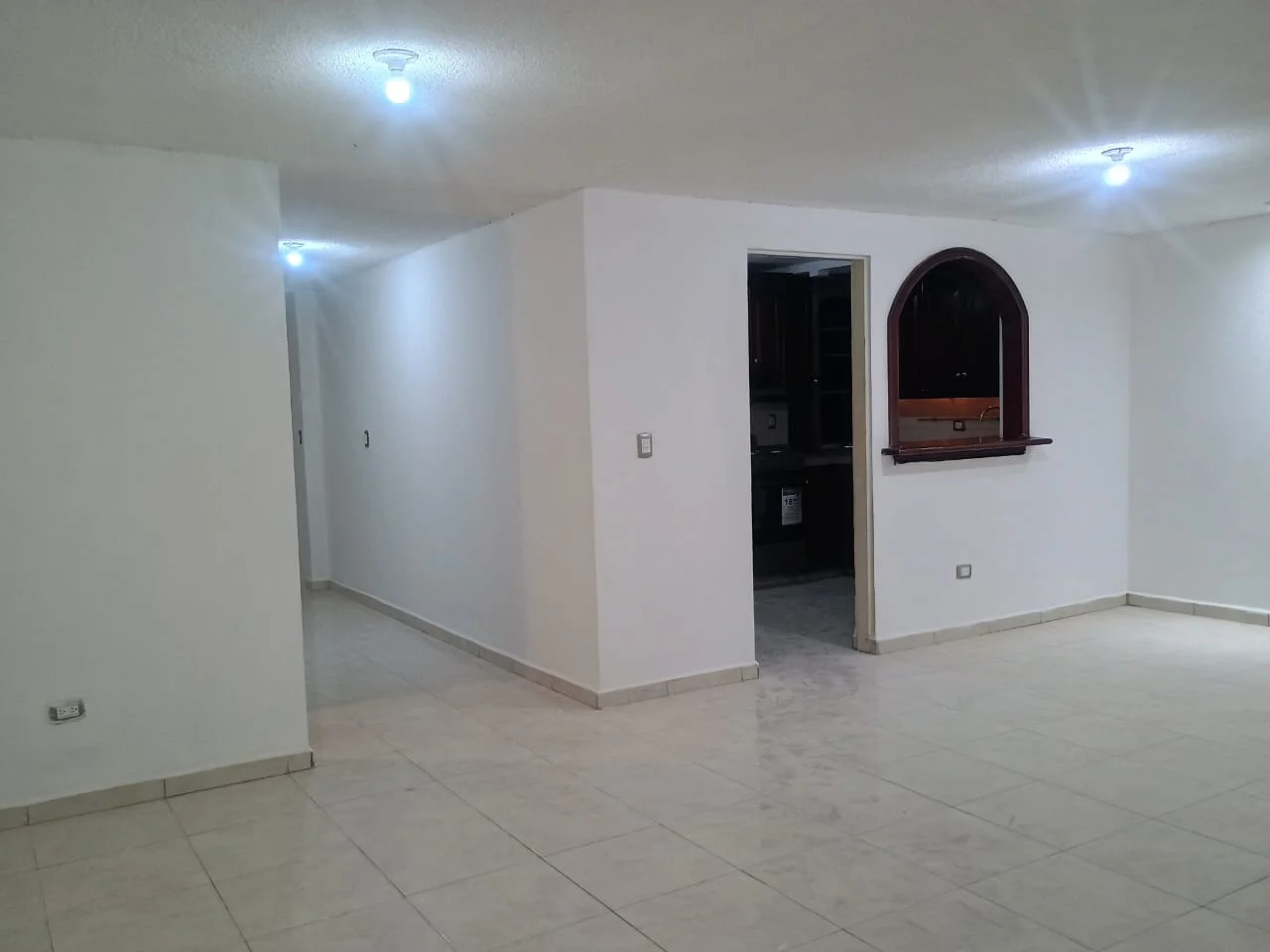 Casa en Venta-C. Emperador, Arboledas de Nueva Linda Vista 4to Sector, Guadalupe, N.L - Foto 1
