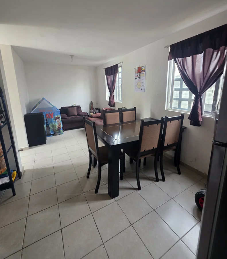 Casa en Venta en P.º Nisperos 239, Apodaca | 2 Recámaras - Foto 1
